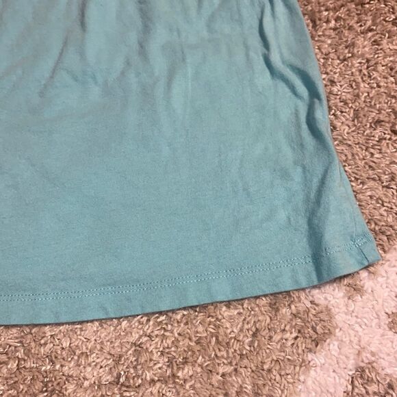 Old Navy Decretive Eyelet Cut Tank Top - Picture 3 of 5